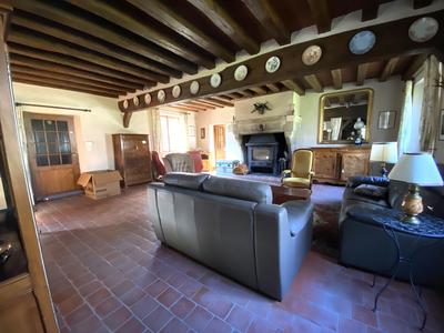 Maison - 210 m² - 6 pièces