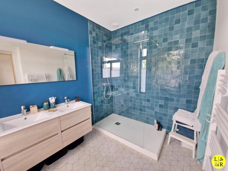 Maison - 180 m² - 6 pièces