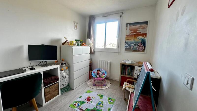 Appartement - 81 m² - 3 pièces