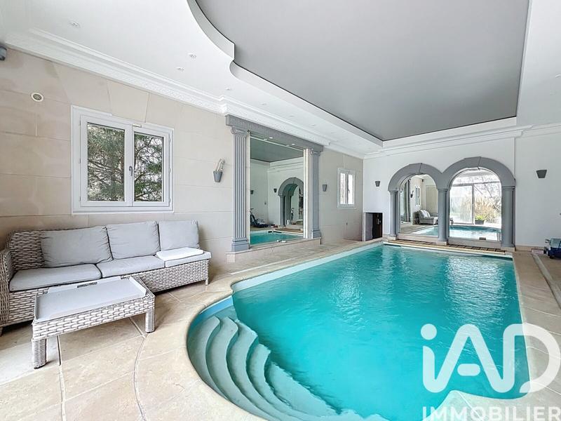 Maison - 400 m² - 10 pièces