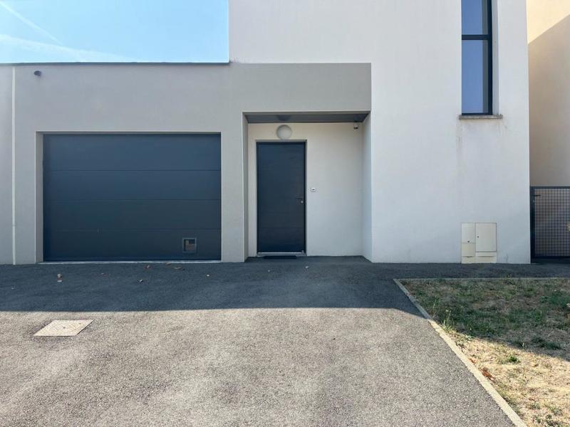 Maison - 84 m² - 4 pièces