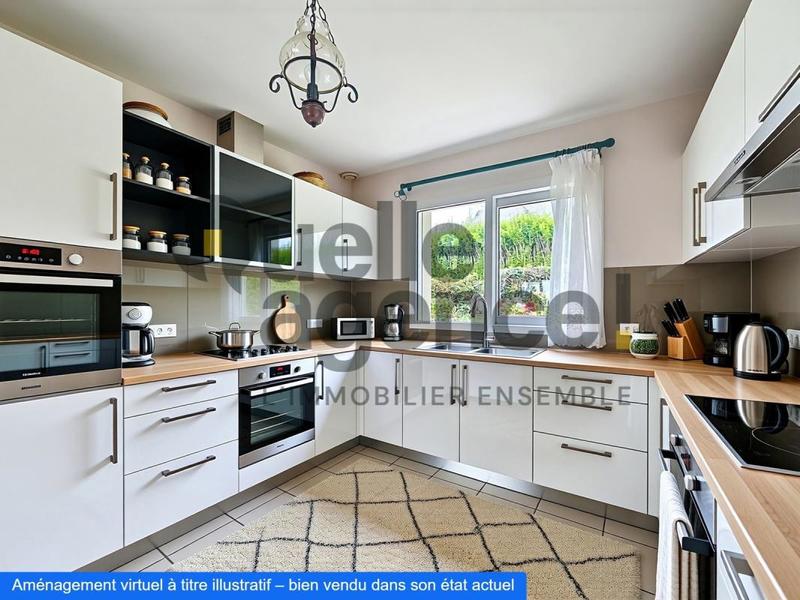 Maison - 140 m² - 8 pièces