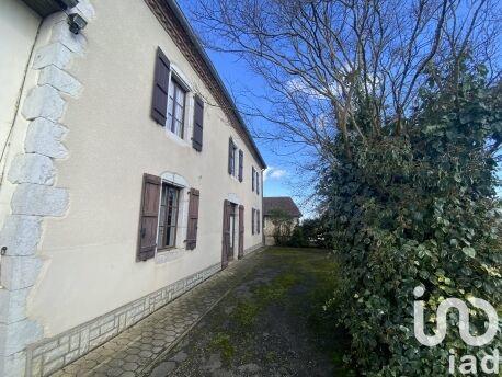 Maison - 216 m² - 8 pièces