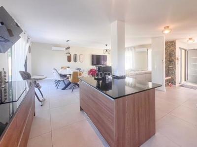 Maison - 160 m² - 7 pièces