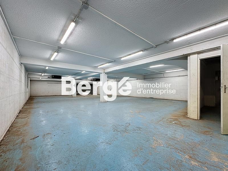 Entrepôt - 333 m²