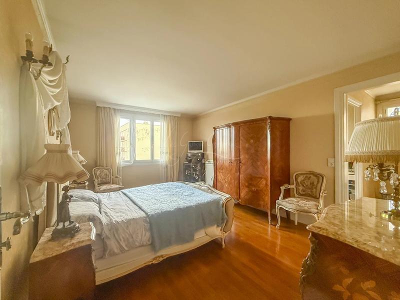 Maison - 131 m² - 8 pièces