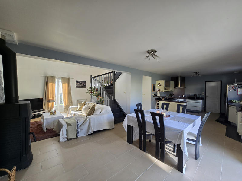 Maison - 146 m² - 6 pièces