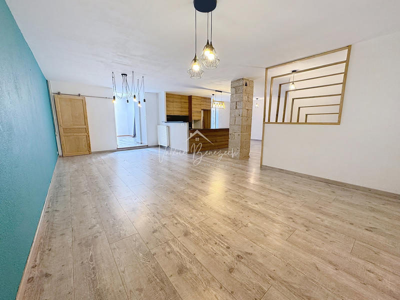 Appartement - 140 m² - 5 pièces