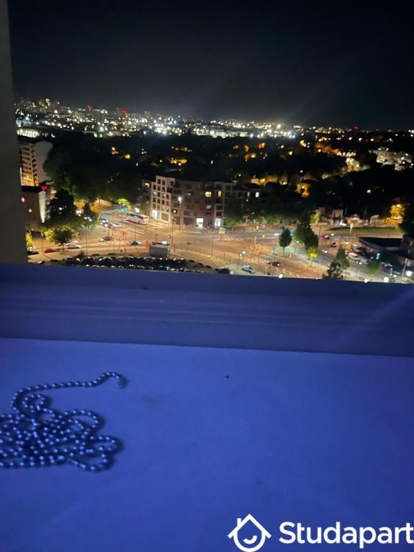 Chambre - 11 m² - 1 pièce