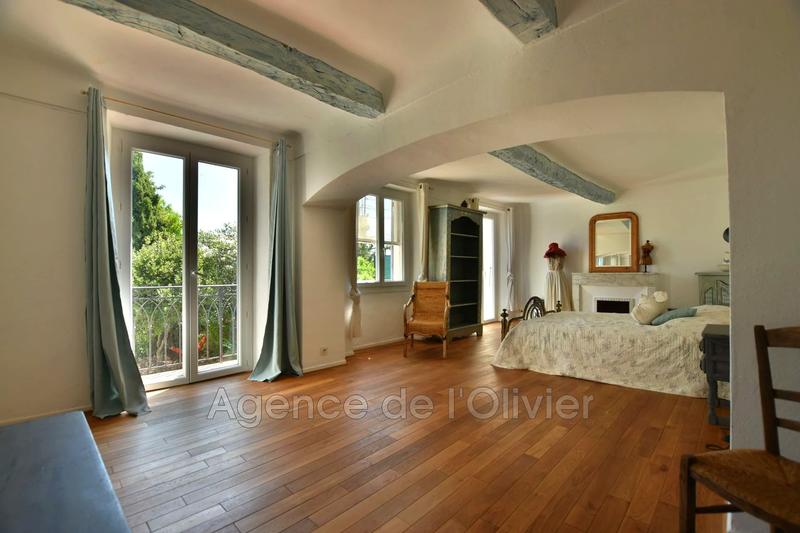 Maison - 263 m² - 6 pièces