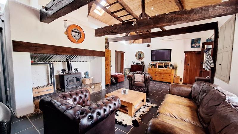 Maison - 265 m² - 9 pièces