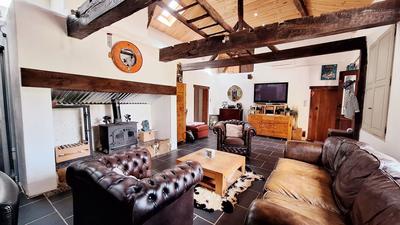 Maison - 265 m² - 9 pièces