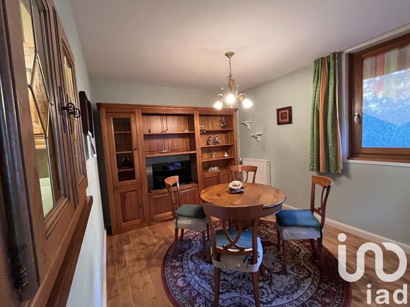 Appartement - 105 m² - 6 pièces