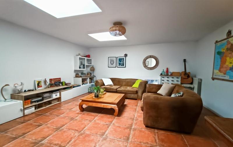 Maison - 184 m² - 7 pièces