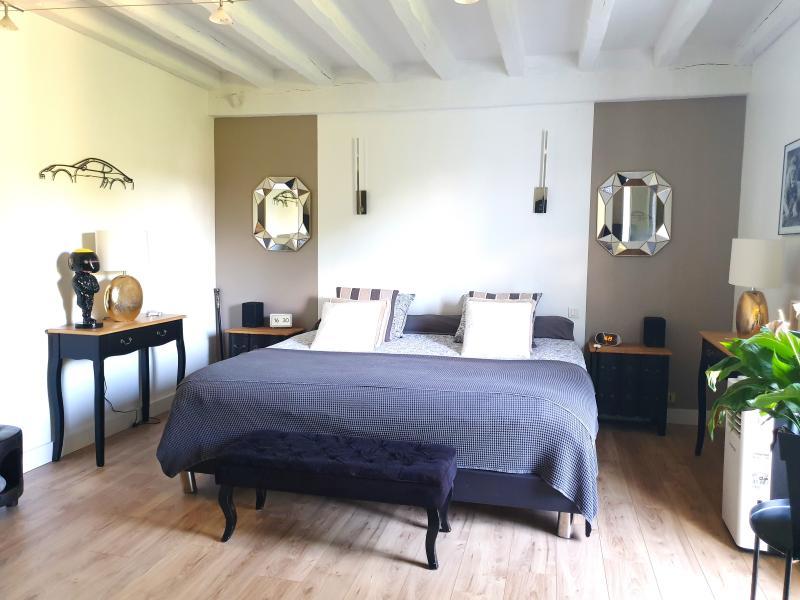 Maison - 260 m² - 10 pièces