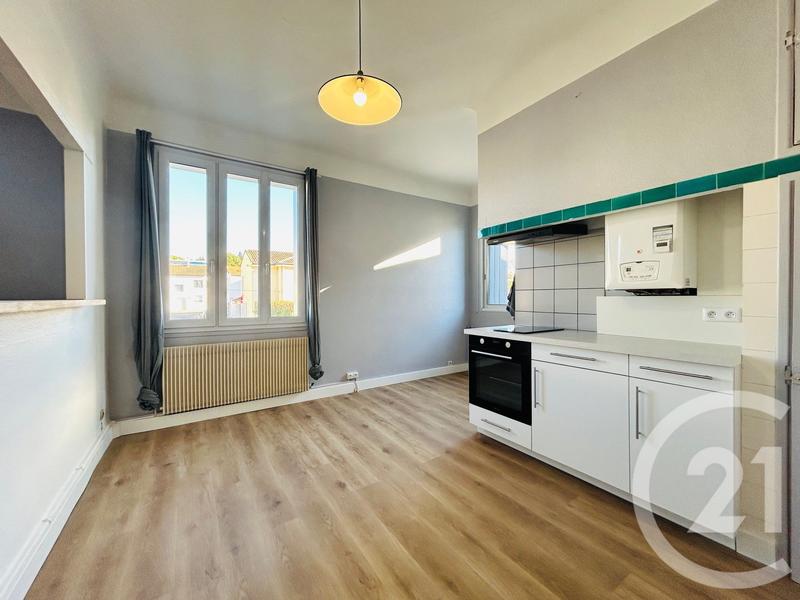 Appartement - 90 m² - 4 pièces