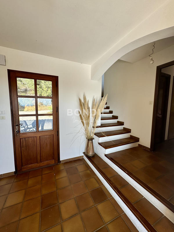 Villa - 175 m² - 6 pièces