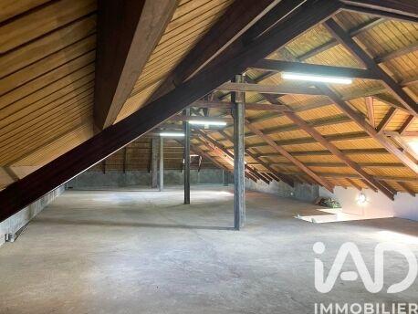 Maison - 503 m² - 10 pièces