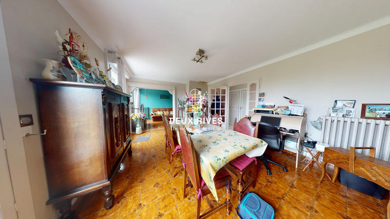 Maison - 150 m² - 8 pièces