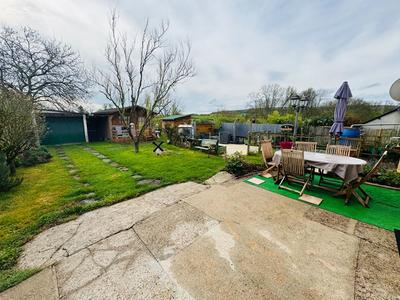 Maison - 88 m² - 4 pièces