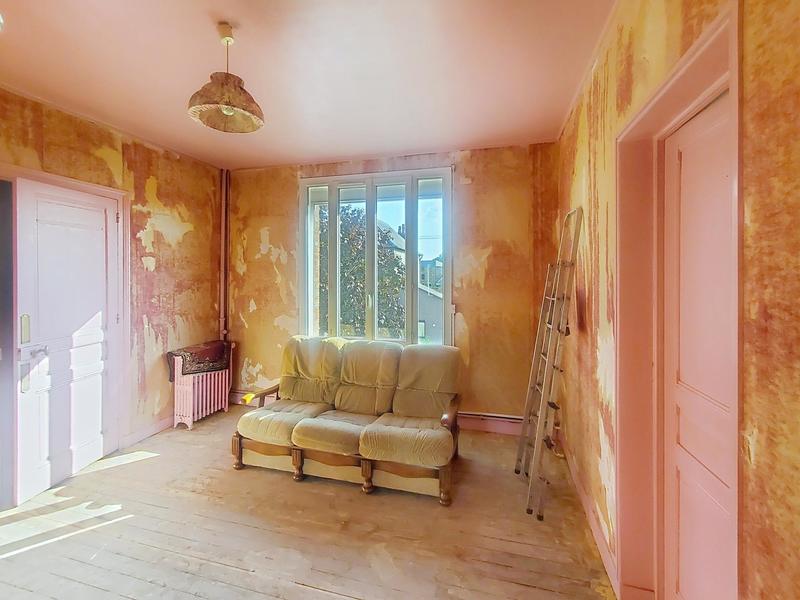 Maison - 143 m² - 8 pièces