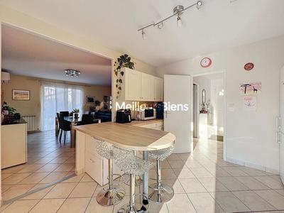 Maison - 141 m² - 6 pièces