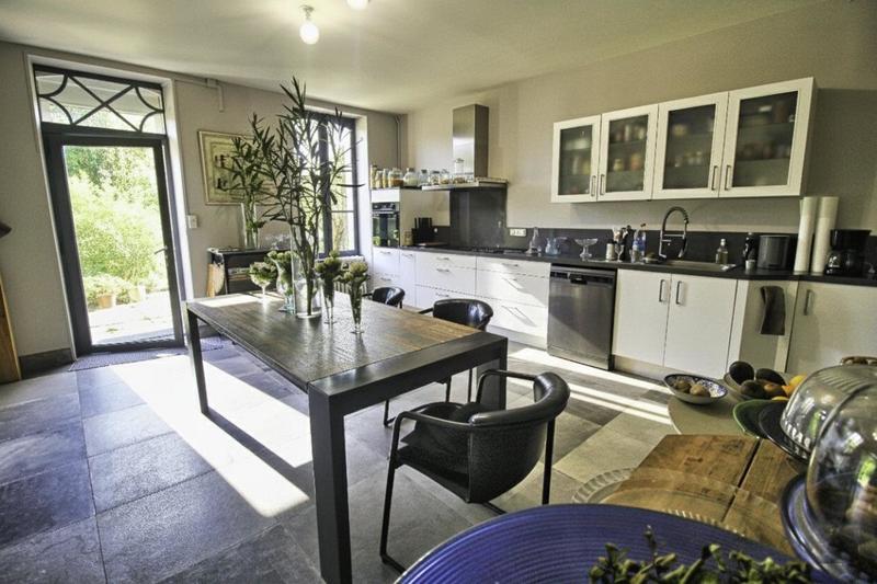 Propriété - 291 m² - 15 pièces