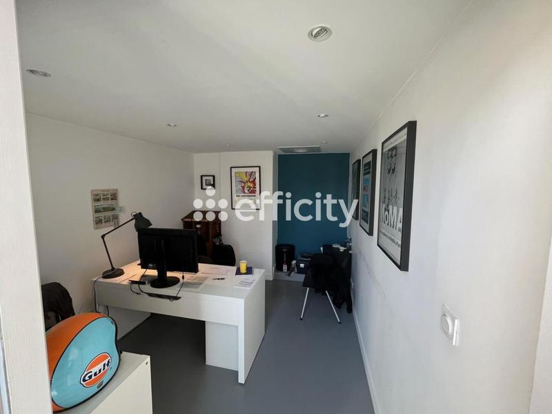 Bureau - 230 m² - 8 pièces