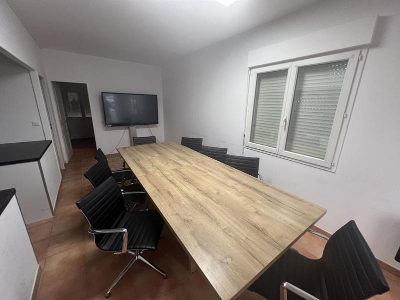 Bureau - 44 m²