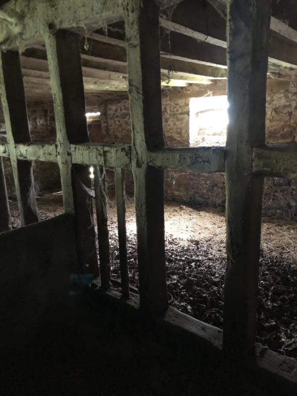 Maison ancienne - 300 m² - 2 pièces