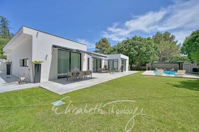 Maison d'architecte - 350 m² - 8 pièces