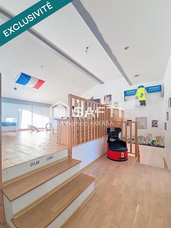 Maison - 138 m² - 6 pièces