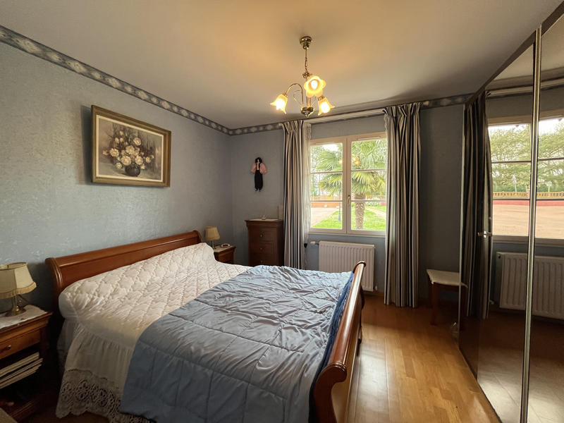 Maison - 170 m² - 7 pièces