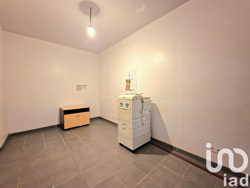 Maison - 300 m² - 4 pièces