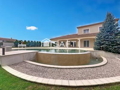 Villa - 185 m² - 6 pièces