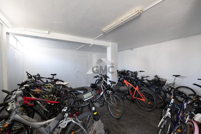 Appartement - 79 m² - 4 pièces