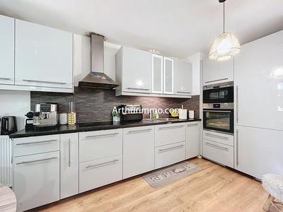 Appartement - 83 m² - 4 pièces