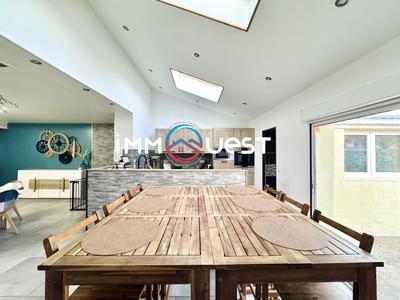 Maison - 153 m² - 5 pièces