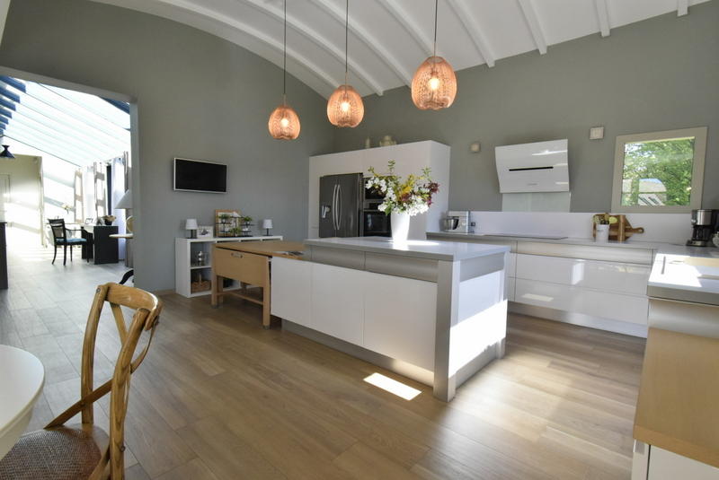 Maison - 5 264 m² - 5 pièces