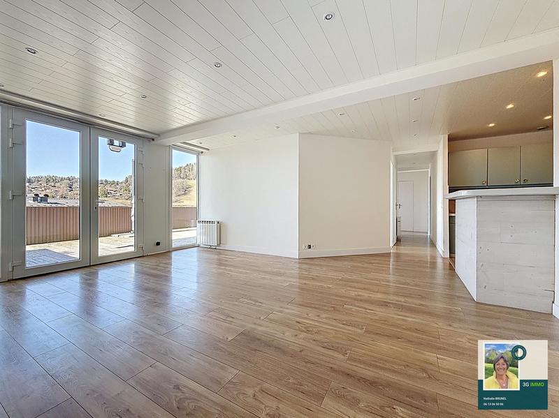 Appartement - 81 m² - 6 pièces