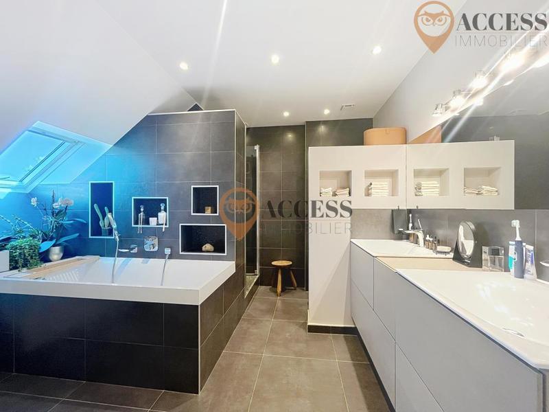 Maison - 166 m² - 6 pièces