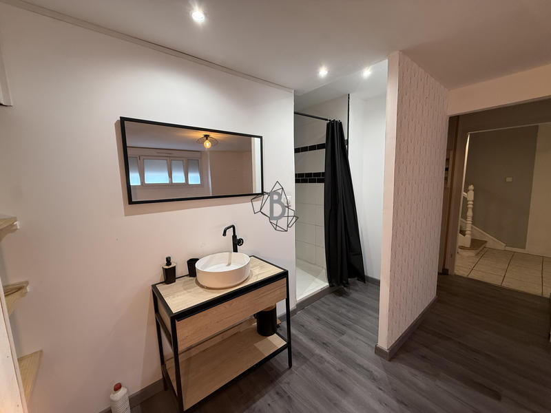 Maison de village - 248 m² - 10 pièces