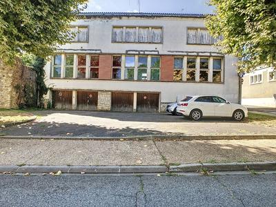 Immeuble - 272 m² - 16 pièces