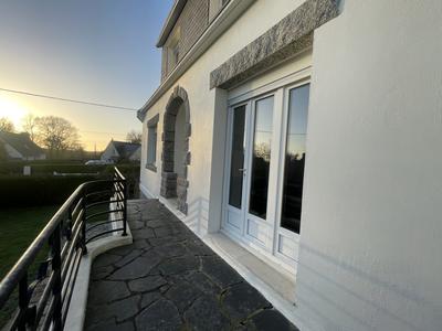 Maison traditionnelle - 127 m² - 6 pièces