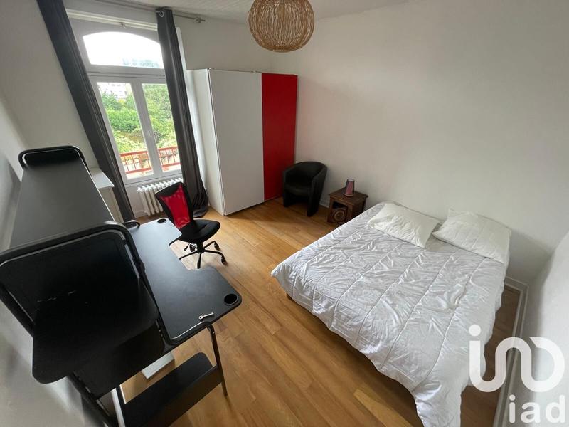 Maison - 241 m² - 12 pièces