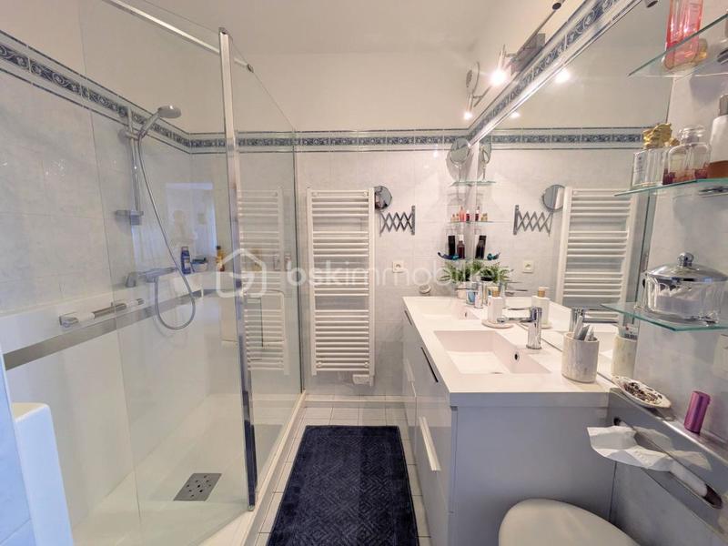 Appartement - 77 m² - 3 pièces