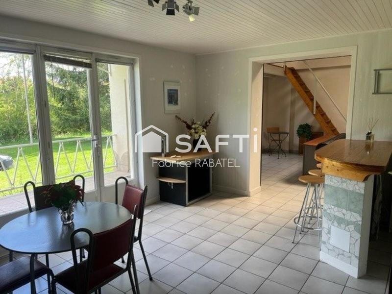 Maison - 140 m² - 5 pièces
