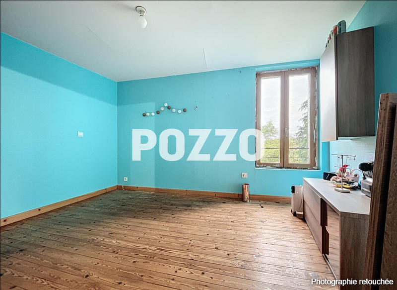 Maison - 180 m² - 9 pièces