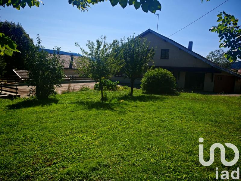 Maison - 186 m² - 9 pièces