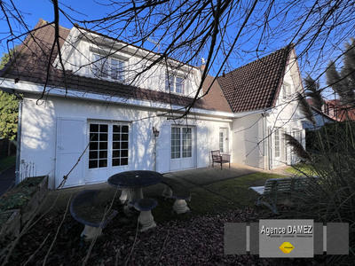 Maison - 200 m² - 8 pièces